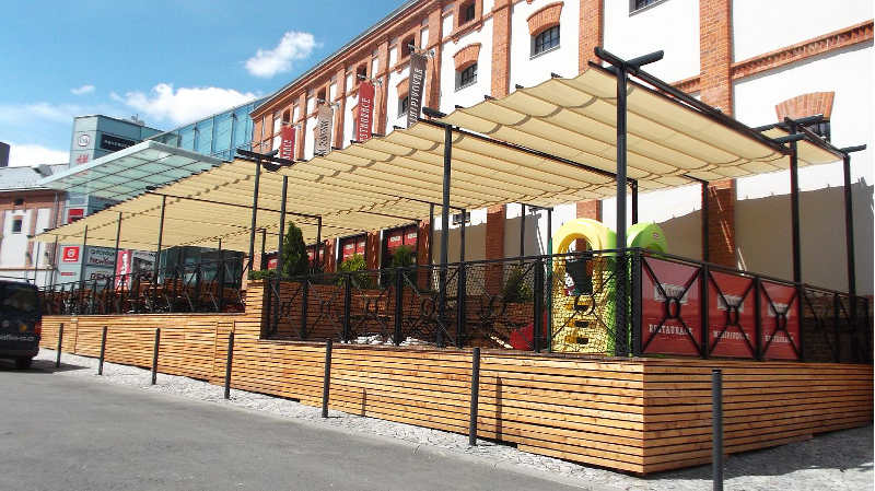 Pergola Bohemiaflex ZEN se může skládat z několika kusů
