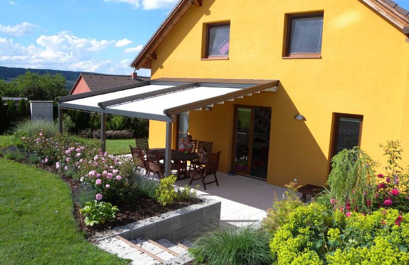 Pergola hned vedle zahrady